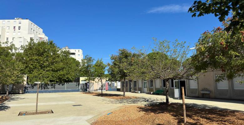 Cour -Ecole élémentaire Baruch Spinoza