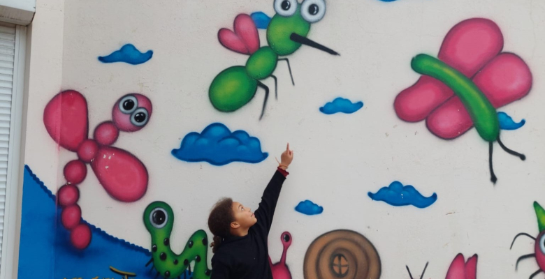 Délia et le moustique vert