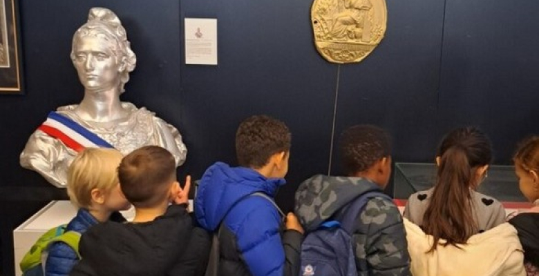 Journée de la laïcité: les élèves des écoles FREUD, MACE et DICKENS sur les traces de Marianne