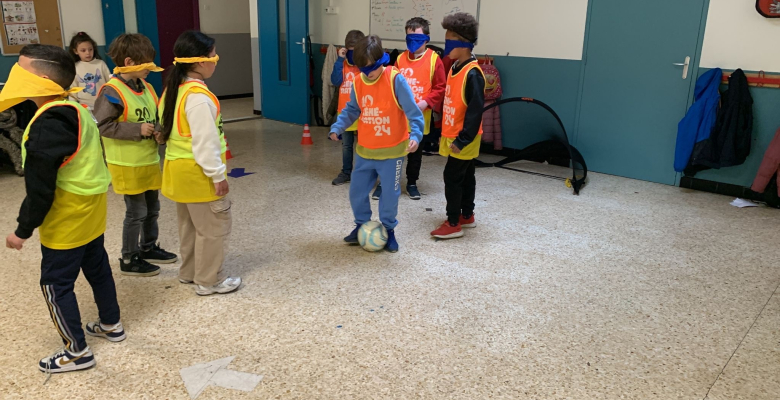 Des ateliers pour comprendre et sensibiliser aux handicaps 