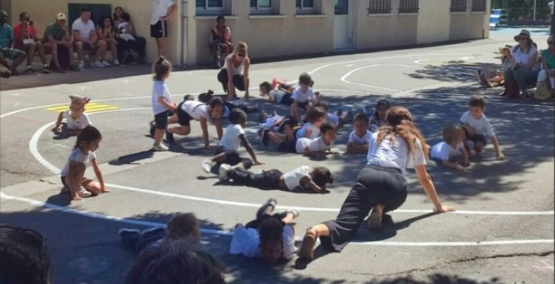 Les petits chorégraphes de Dickens 