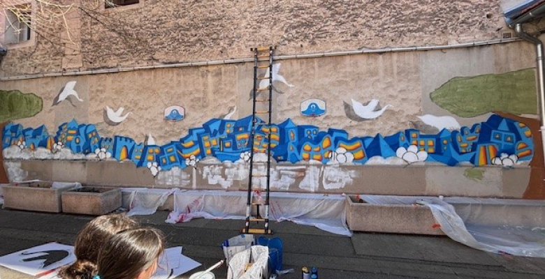 Du street art pour colorer ensemble la cour d’école