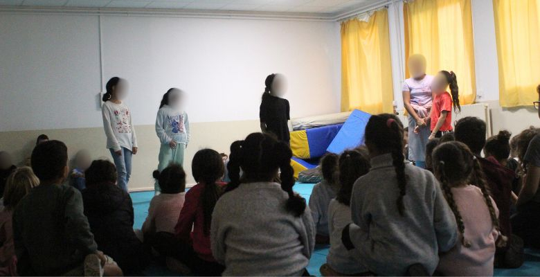 Théâtre lutte harcèlement - École Jean Zay