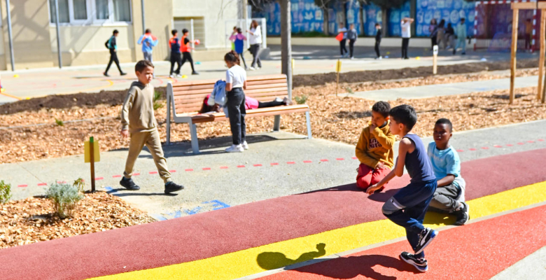 Cour - Ecole Louis Armstrong