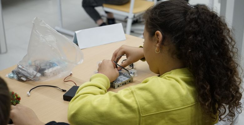Atelier robotique et codage - École Olympe de Gouges